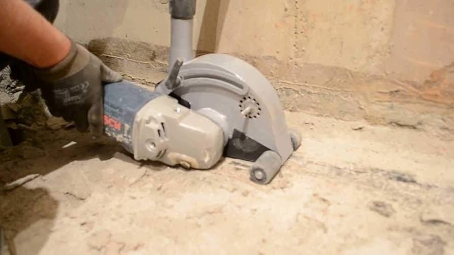 Rainureuse Bosch GNF 65 A